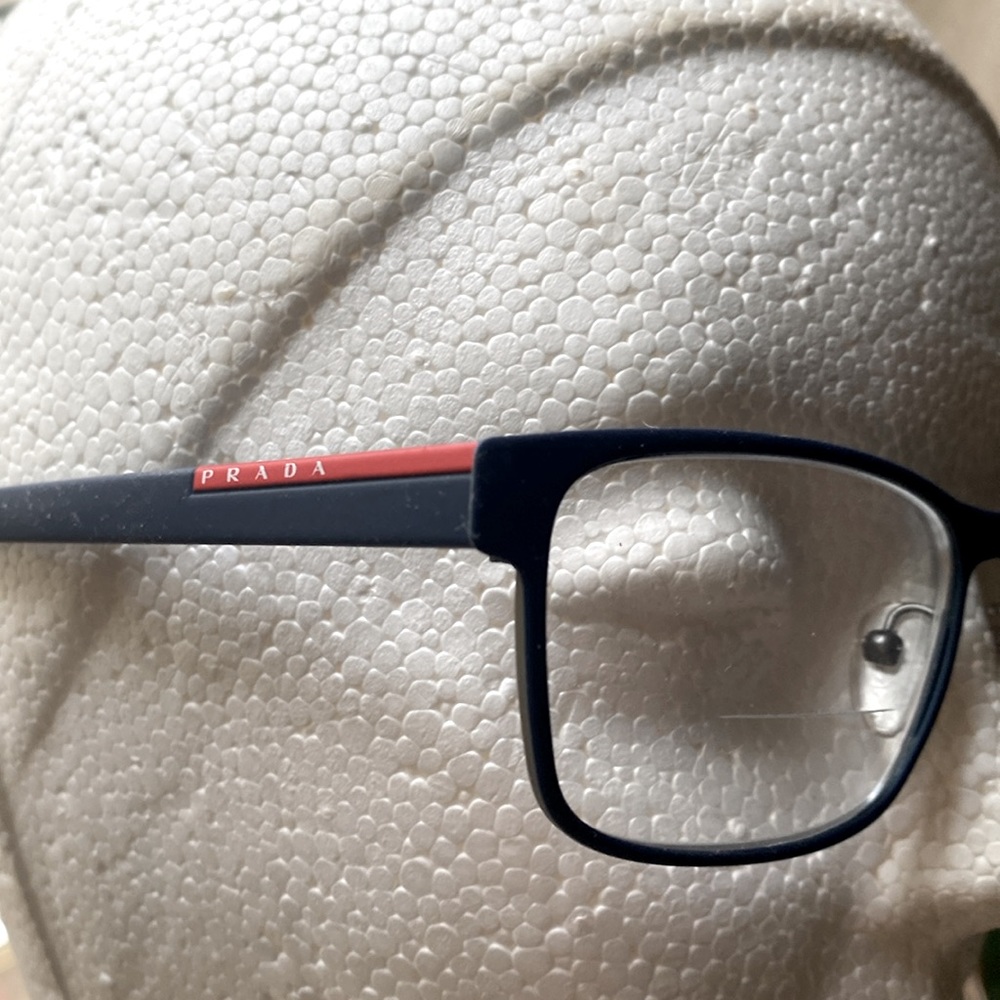 PRADA eye 👁️ glasses UNISEX Italy made light weight nave blue red logo on sides - Picture 2 of 16